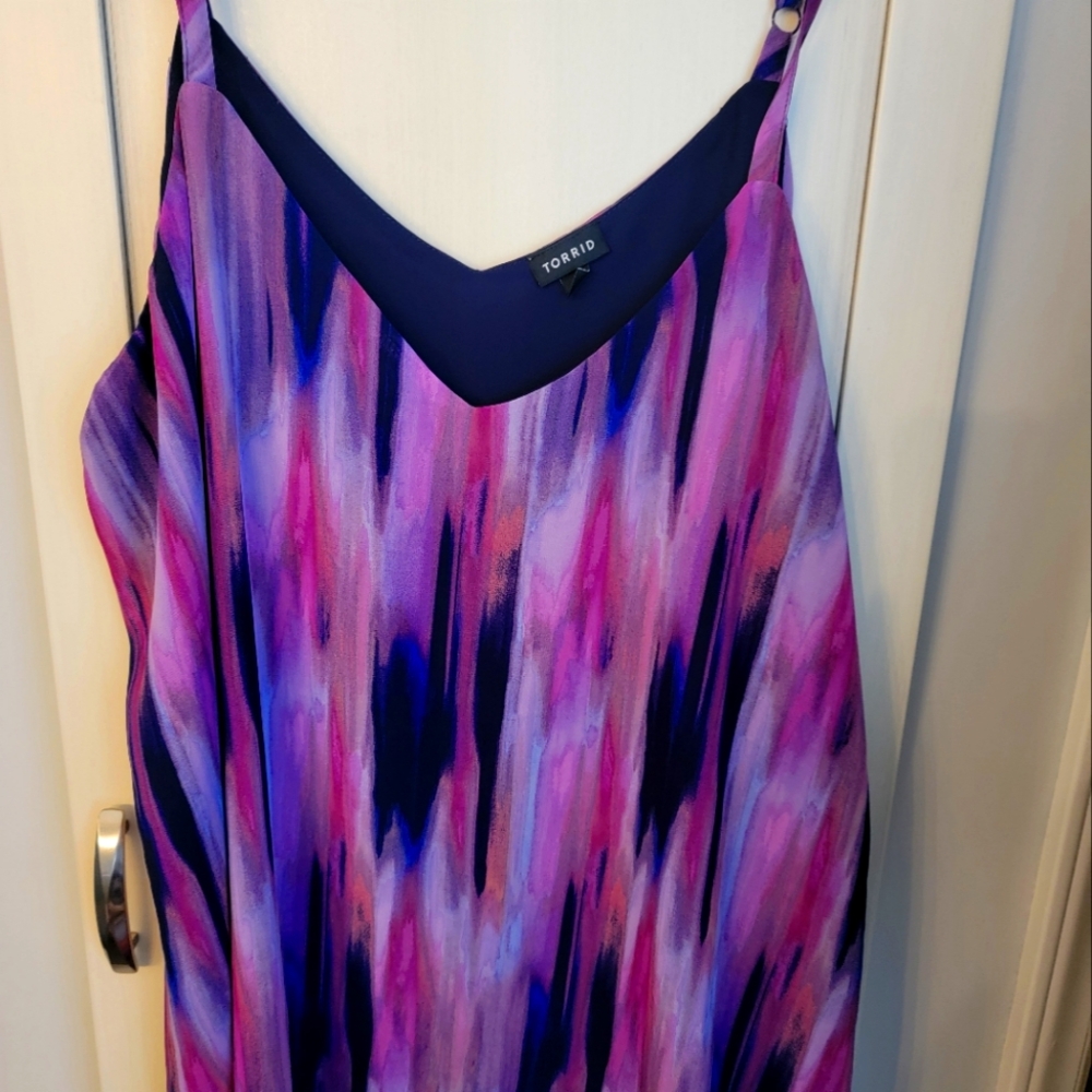 TORRID size 2 purple lined tank with adjustable straps